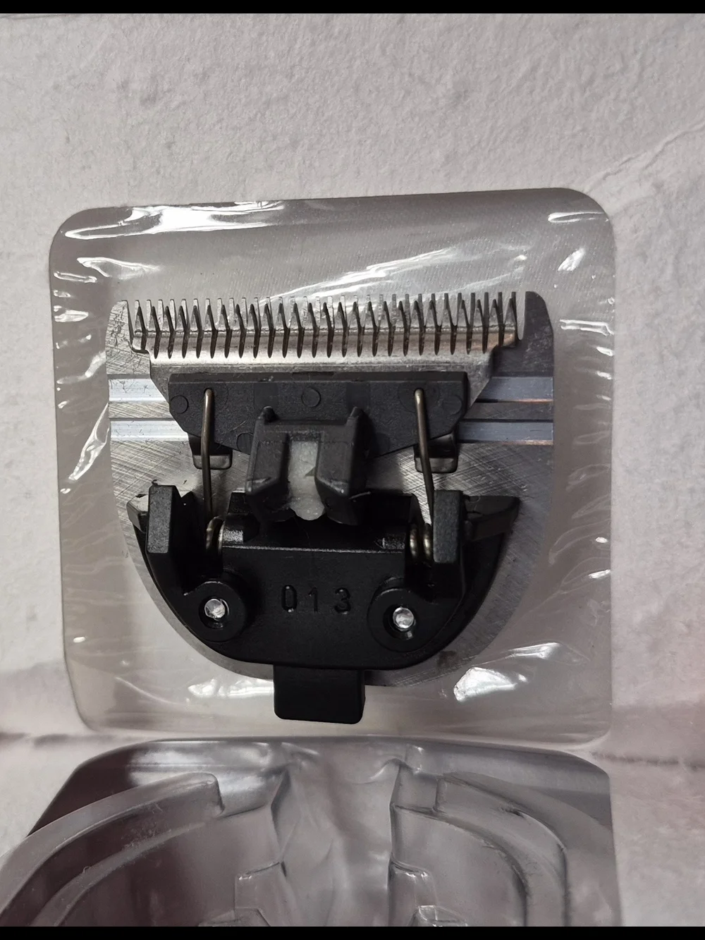 Wahl Trimmer Blade Replacement – Silver on White Card